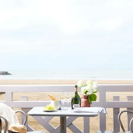 Отель Le Flaubert