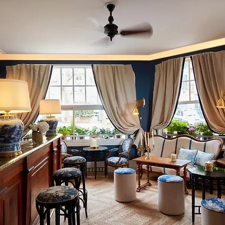 Le Flaubert Отель