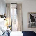 Le Flaubert Hotell 4*