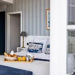Le Flaubert Hotell 4*